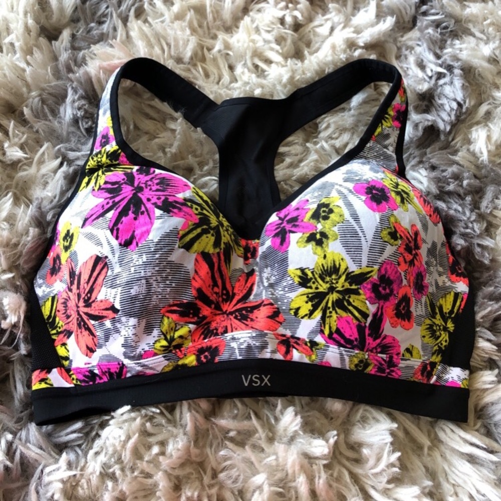 VS sports bra sz 36D